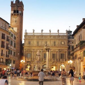 Verona-Piazza-delle-Erbe