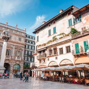 Verona-Piazza-delle-Erbe2